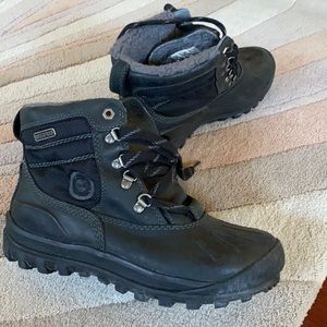 Timberland weatherproof women 7.5 size
